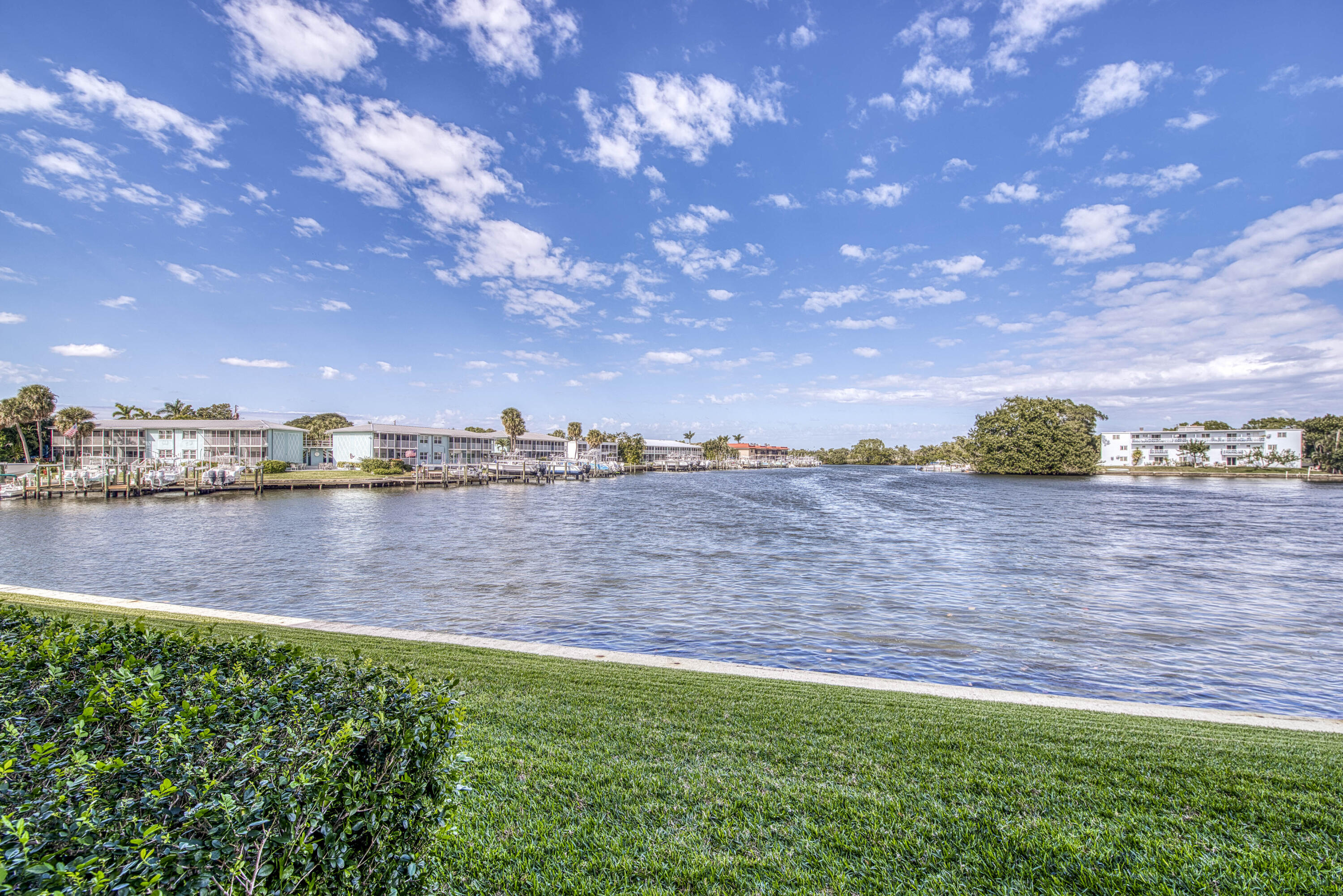 Northlake Condo - Residential