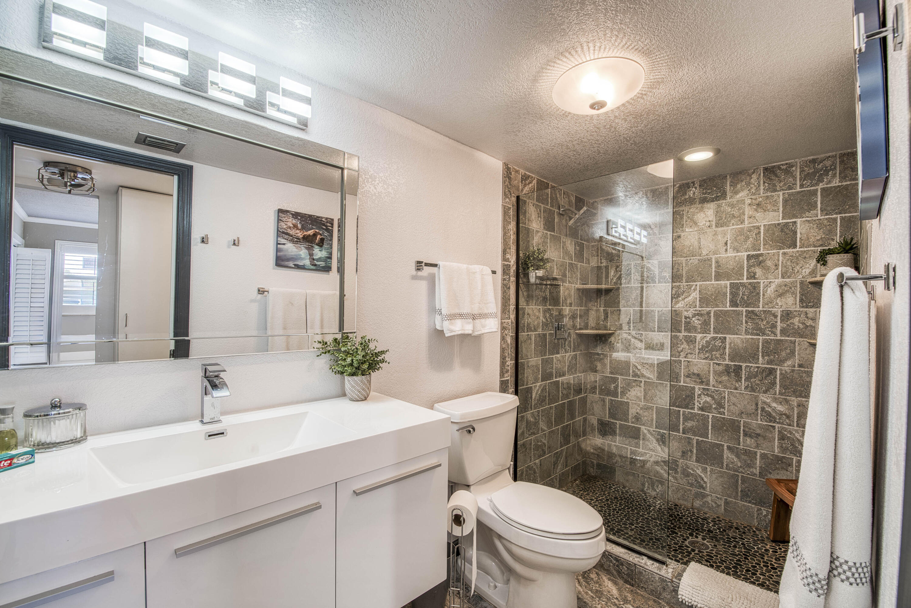 Northlake Condo - Residential