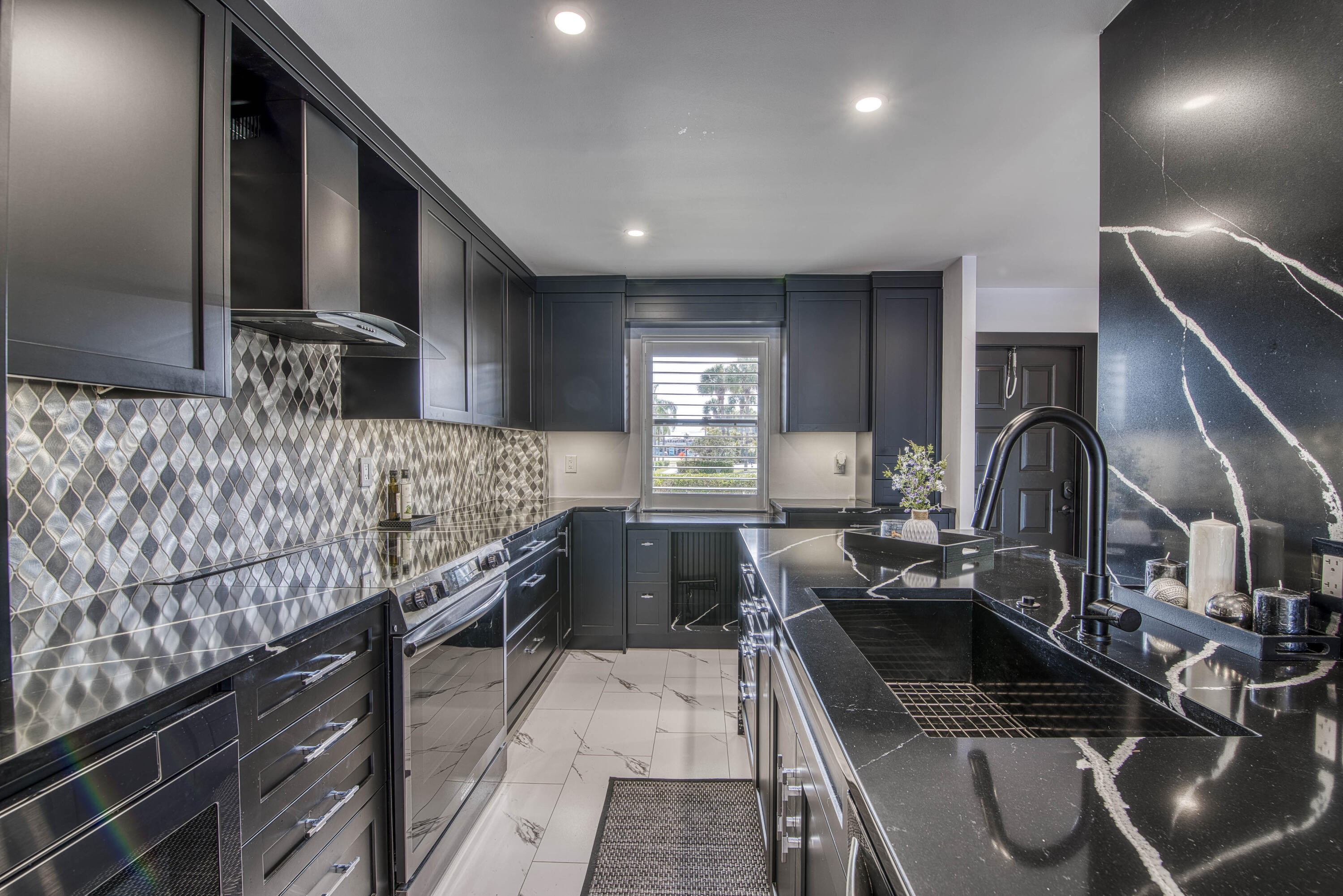 Northlake Condo - Residential