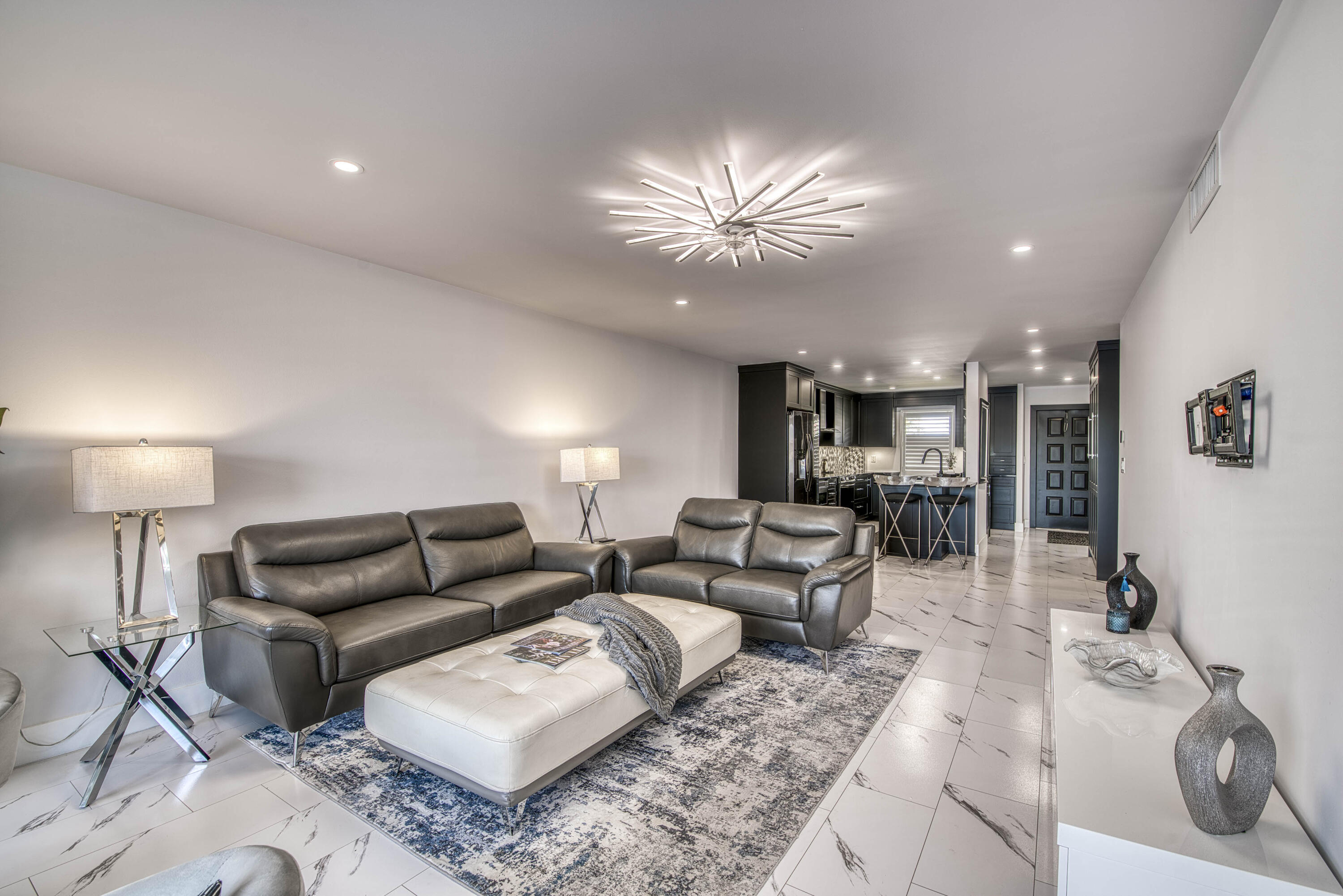 Northlake Condo - Residential