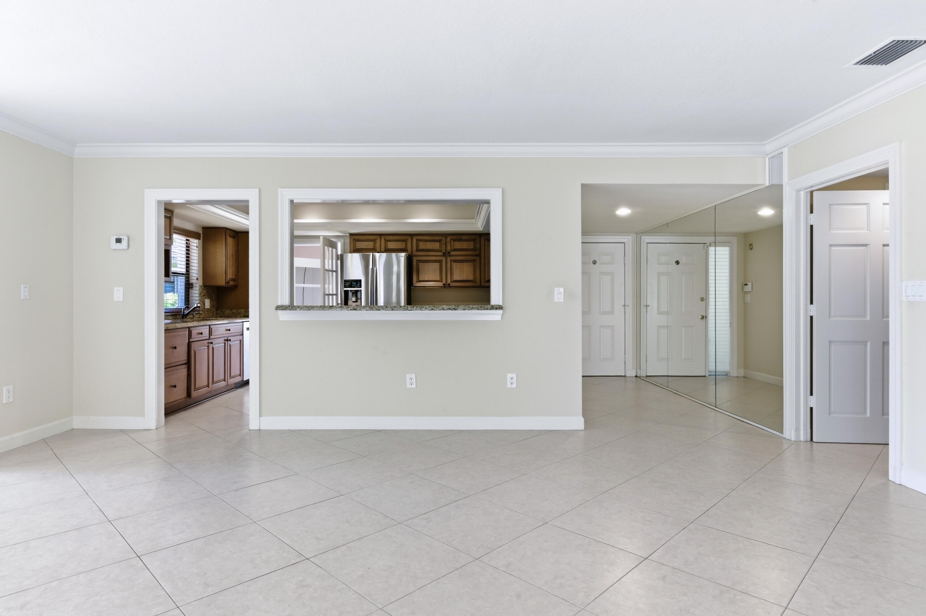 POLO ISLAND CONDO - Residential