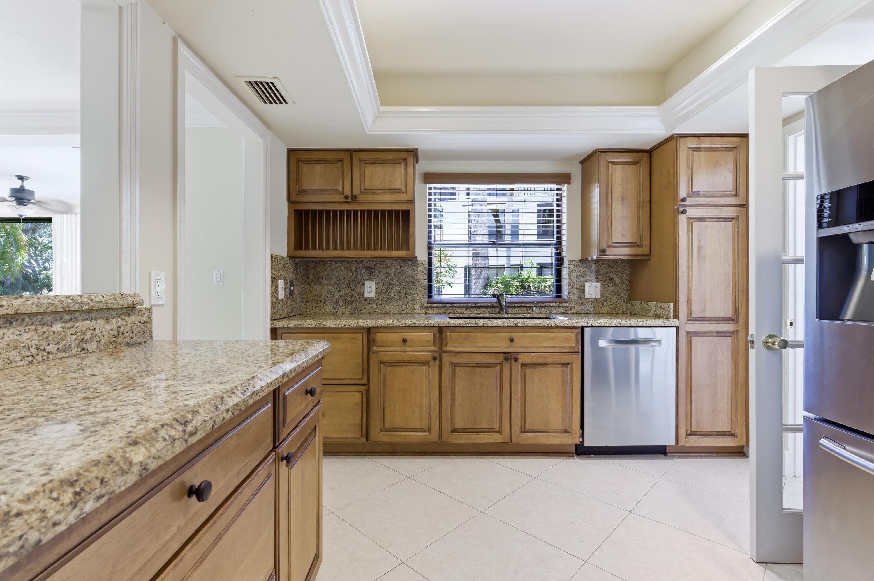 POLO ISLAND CONDO - Residential