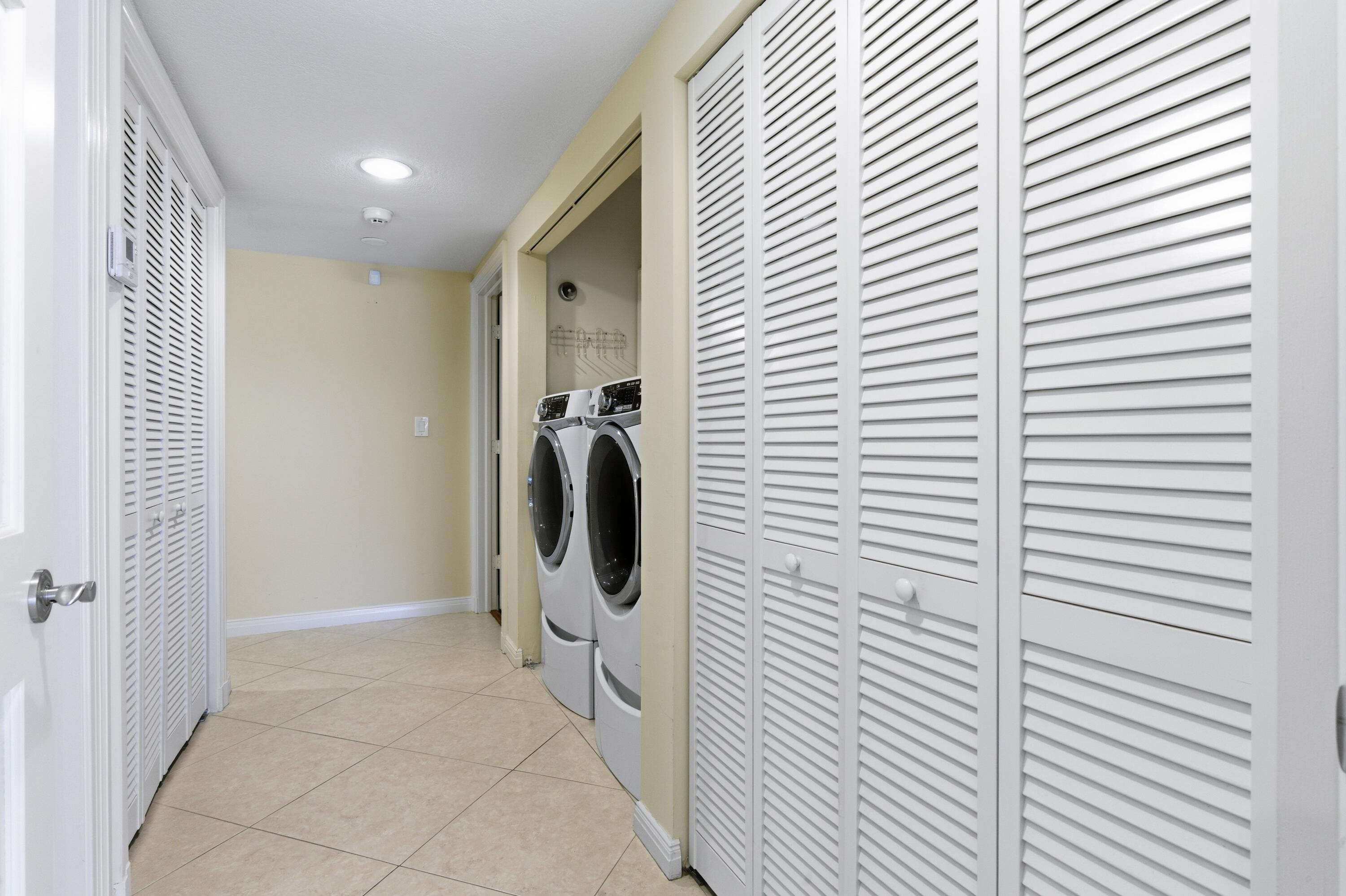 POLO ISLAND CONDO - Residential