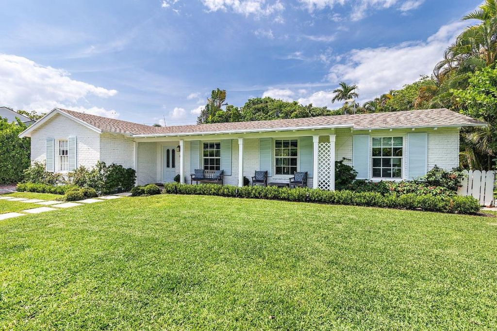 Photo of 215 Colonial Lane, Palm Beach, FL 33480 (MLS # R10949279)