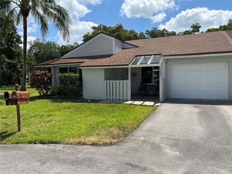 8630 Bridle Path Ct 207 Davie FL 33328