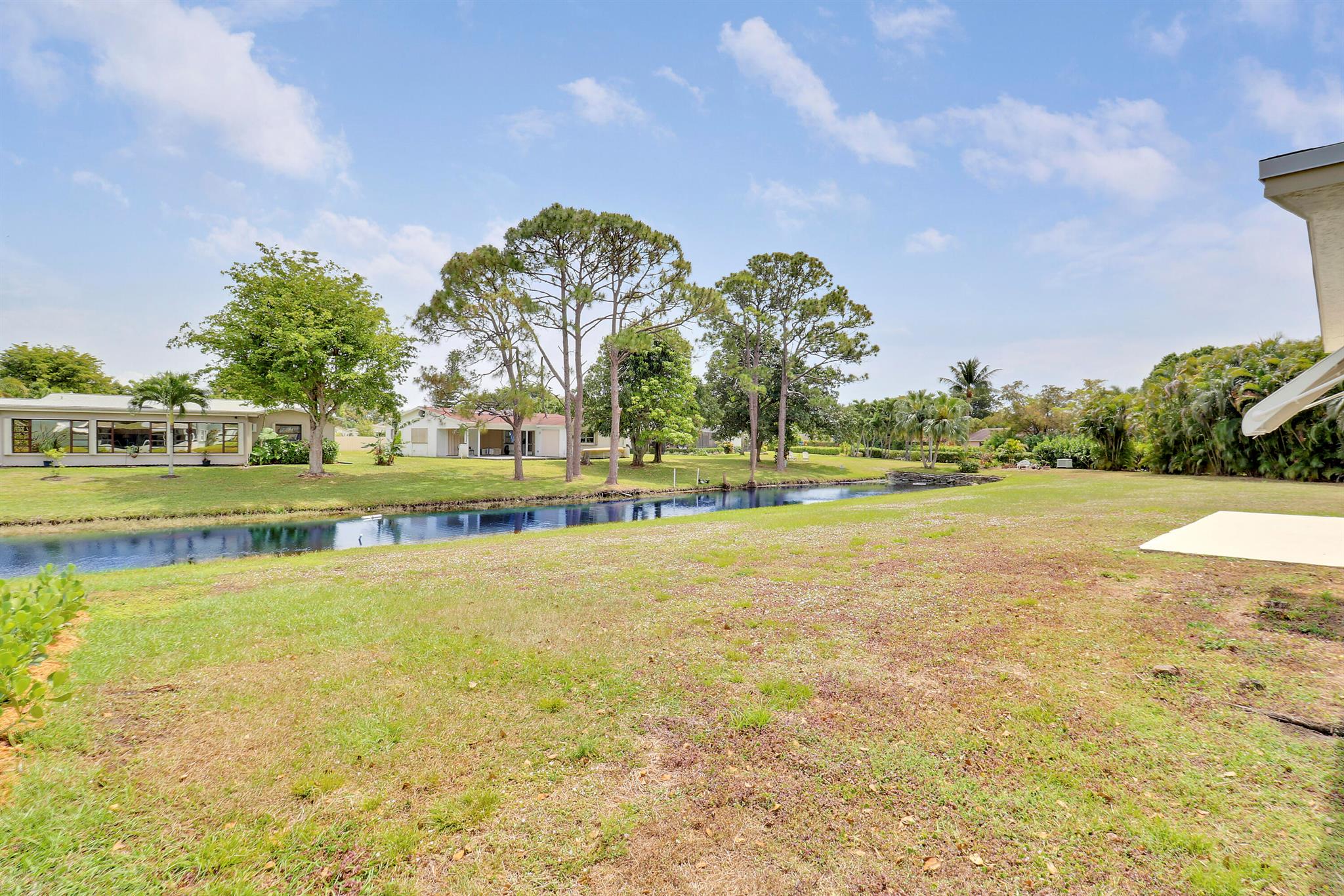 14690 Country Side Lane