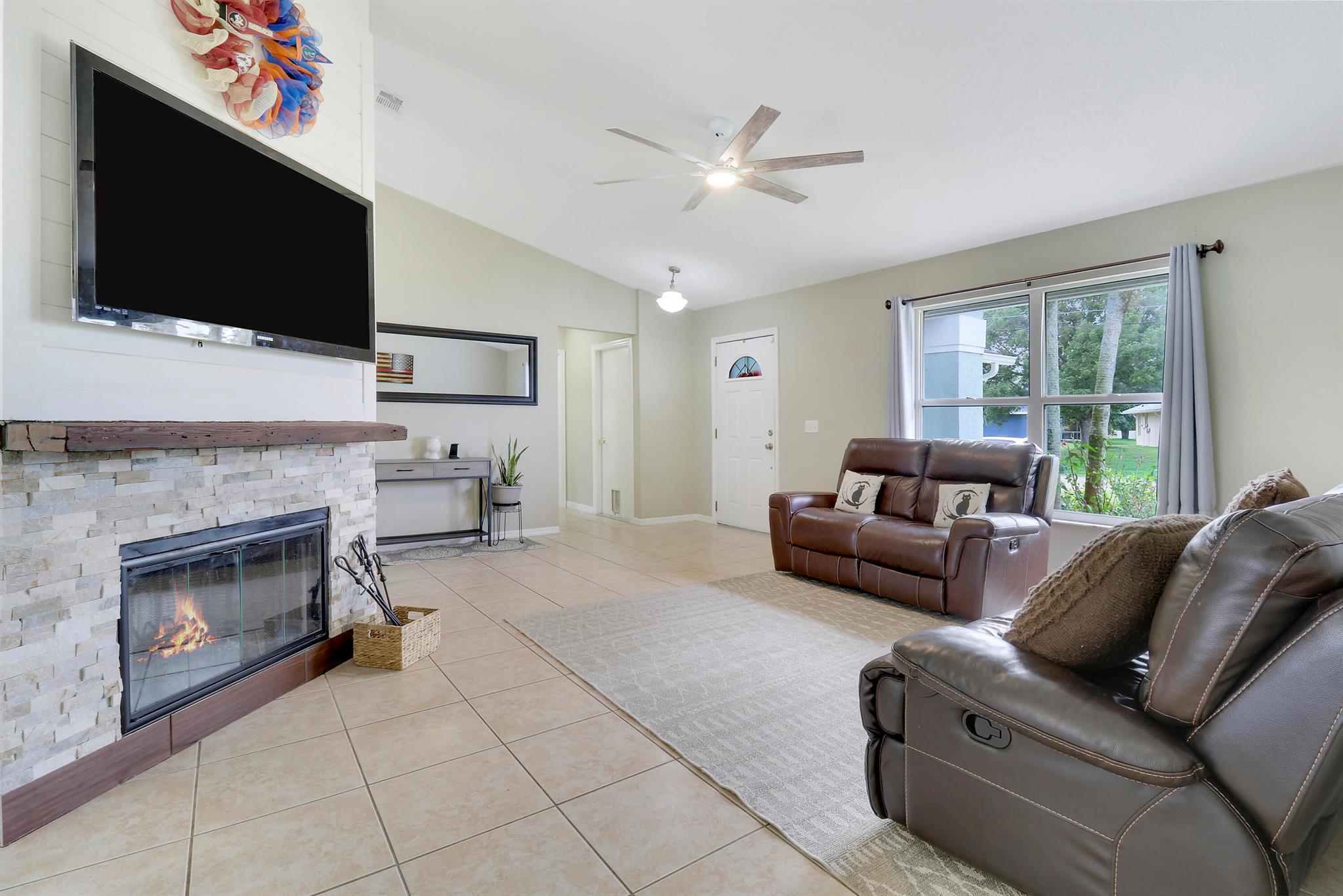 115 SW Bedford Road