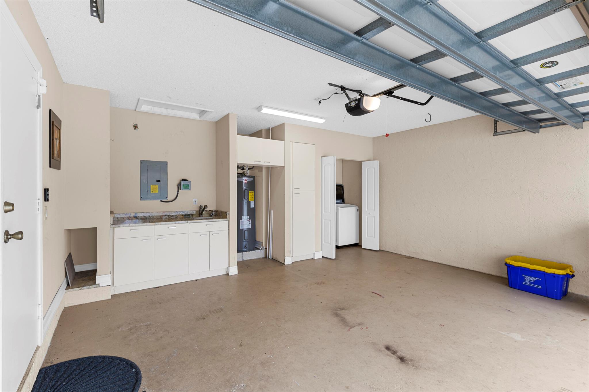 SMITH DAIRY WEST 3 - Residential Lease