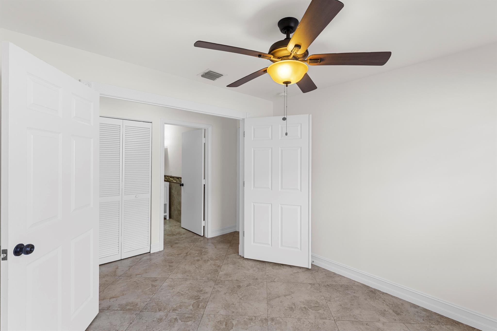 SMITH DAIRY WEST 3 - Residential Lease