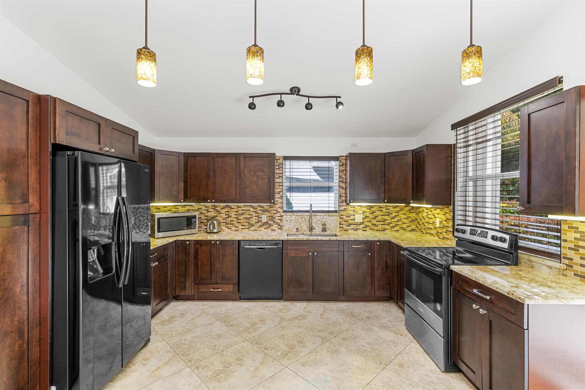 SMITH DAIRY WEST 3 - Residential Lease