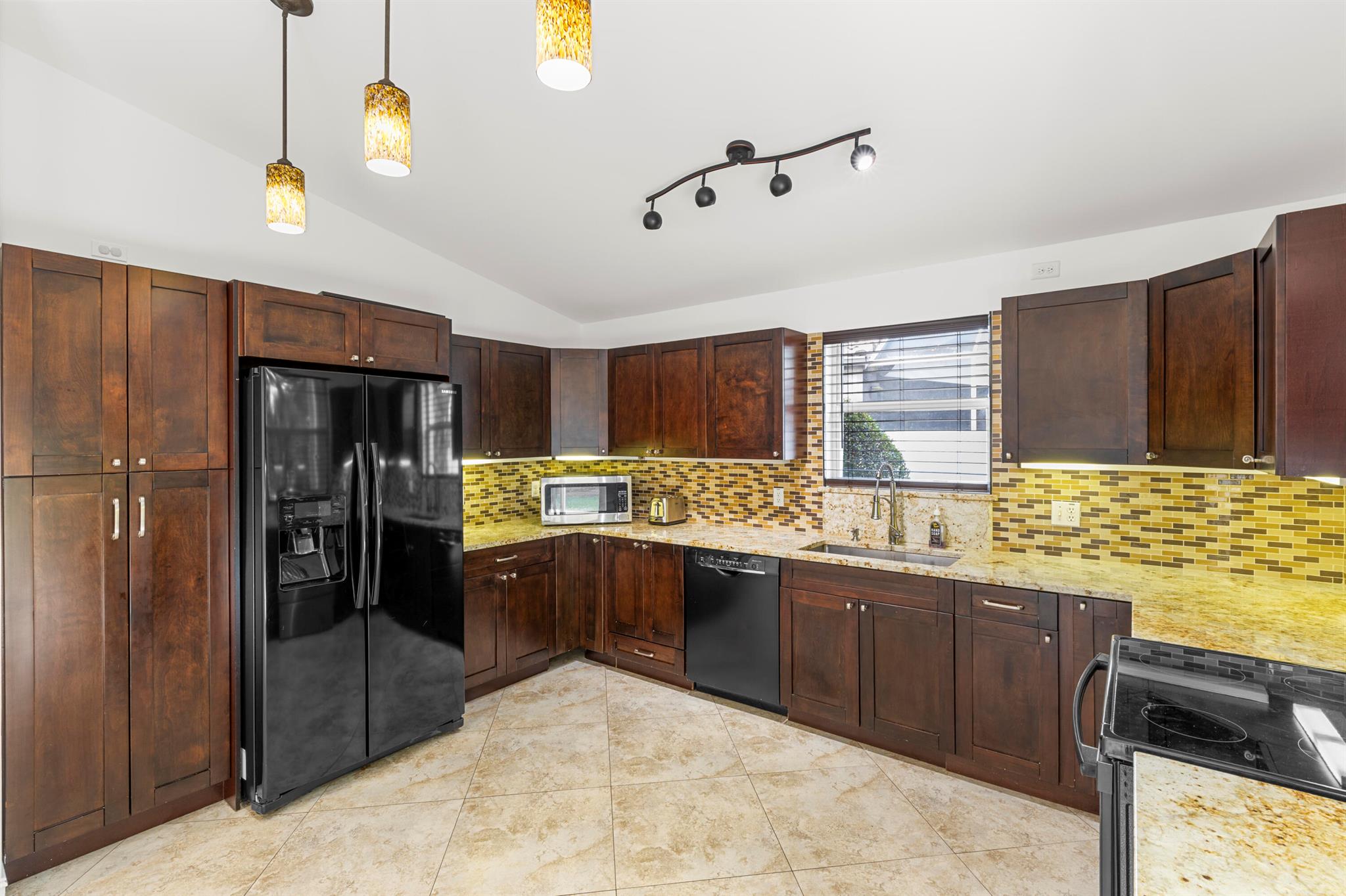 SMITH DAIRY WEST 3 - Residential Lease