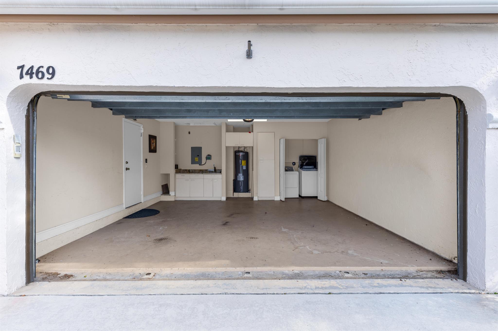 SMITH DAIRY WEST 3 - Residential Lease