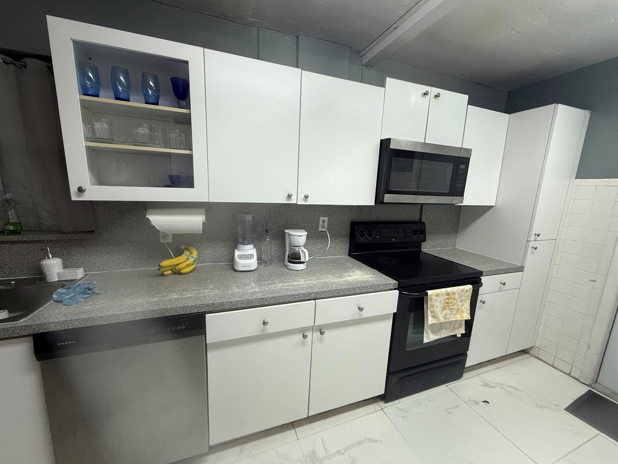 BOULEVARD HEIGHTS SEC 6 - Residential Lease