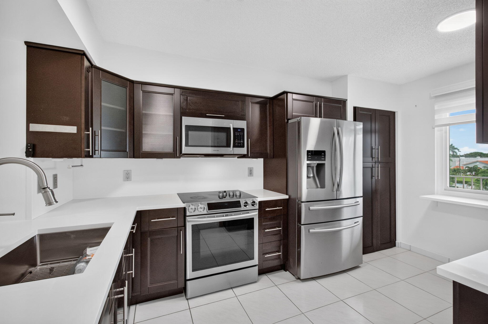 6065 Pointe Regal Circle 403