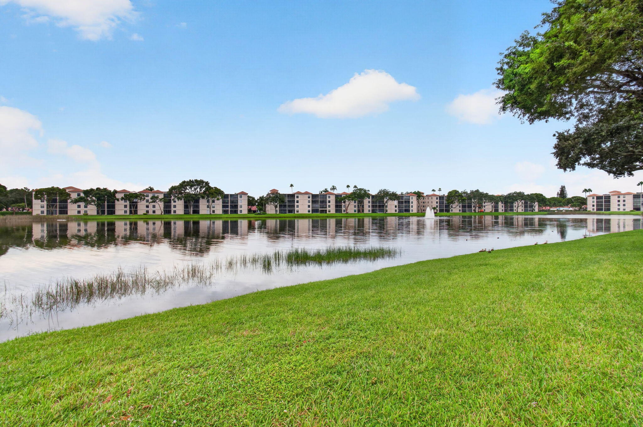 6065 Pointe Regal Circle 403