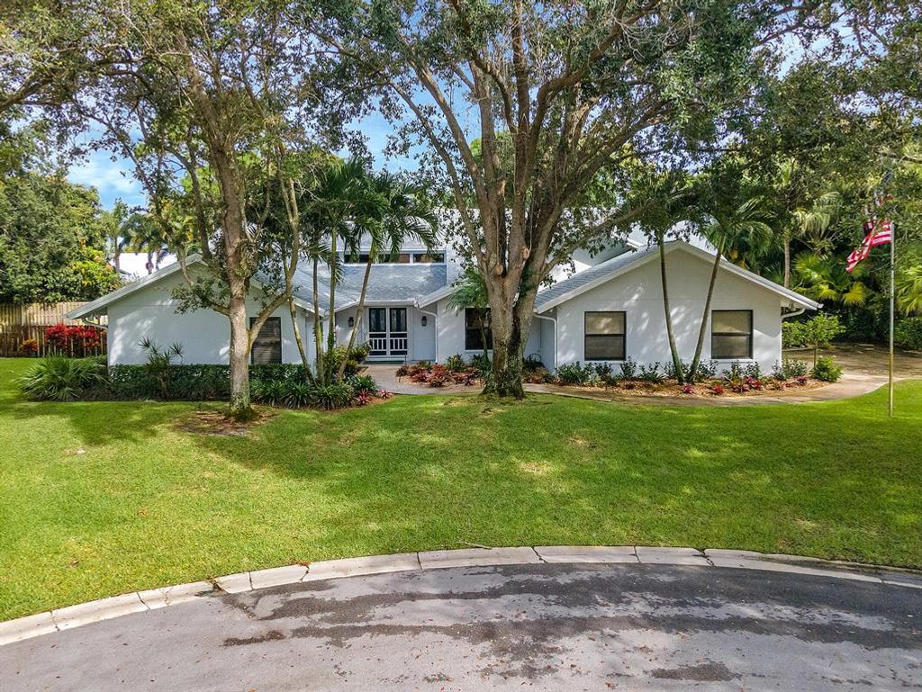 Photo of 19563 Red Gum Trail, Jupiter, FL 33458 (MLS # R10755262)