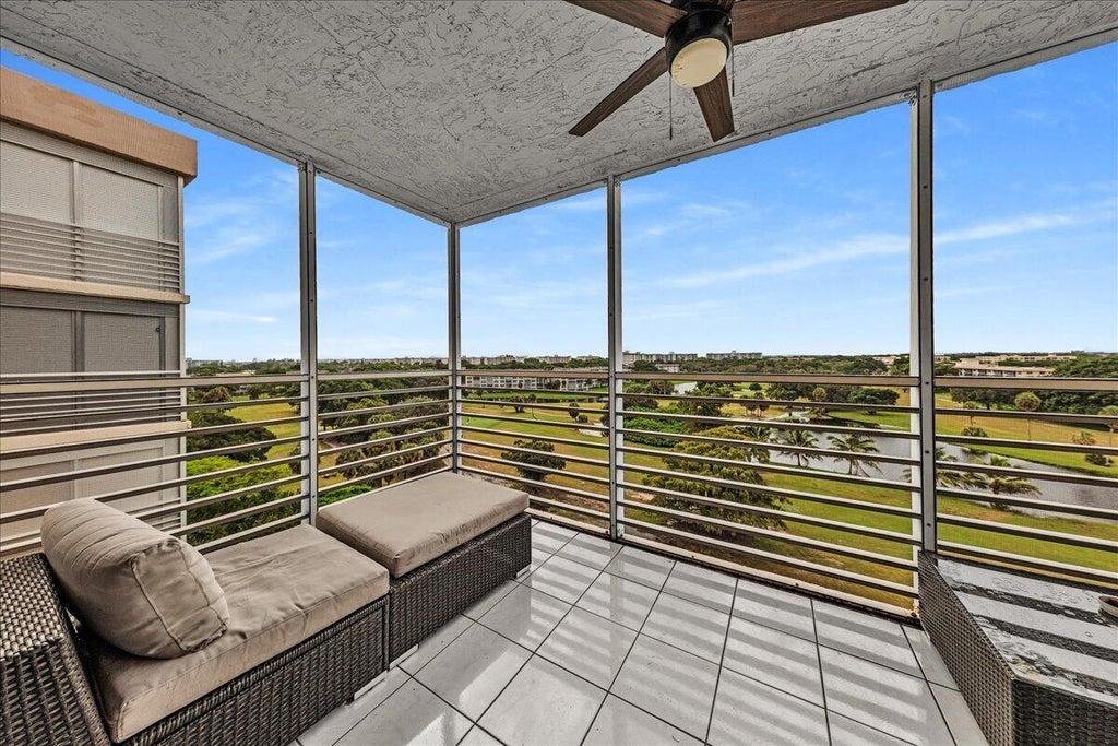 Photo of 3520 Oaks Way #904, Pompano Beach, FL 33069 (MLS # B26084705)