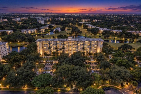 Tiny photo for 3520 Oaks Way #904, Pompano Beach, FL 33069 (MLS # B26084705)