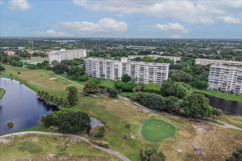 Tiny photo for 3520 Oaks Way #904, Pompano Beach, FL 33069 (MLS # B26084705)