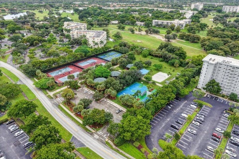 Tiny photo for 3520 Oaks Way #904, Pompano Beach, FL 33069 (MLS # B26084705)