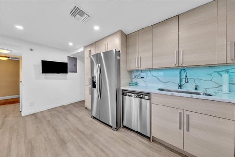 Tiny photo for 3520 Oaks Way #904, Pompano Beach, FL 33069 (MLS # B26084705)