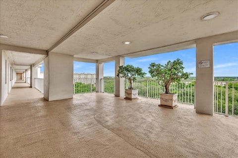 Tiny photo for 3520 Oaks Way #904, Pompano Beach, FL 33069 (MLS # B26084705)