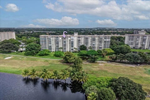 Tiny photo for 3520 Oaks Way #904, Pompano Beach, FL 33069 (MLS # B26084705)