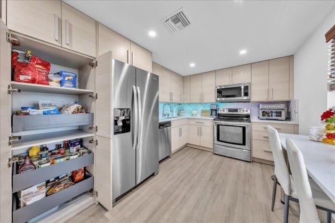 Tiny photo for 3520 Oaks Way #904, Pompano Beach, FL 33069 (MLS # B26084705)