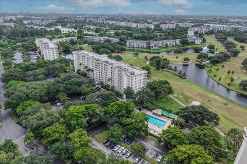 Tiny photo for 3520 Oaks Way #904, Pompano Beach, FL 33069 (MLS # B26084705)