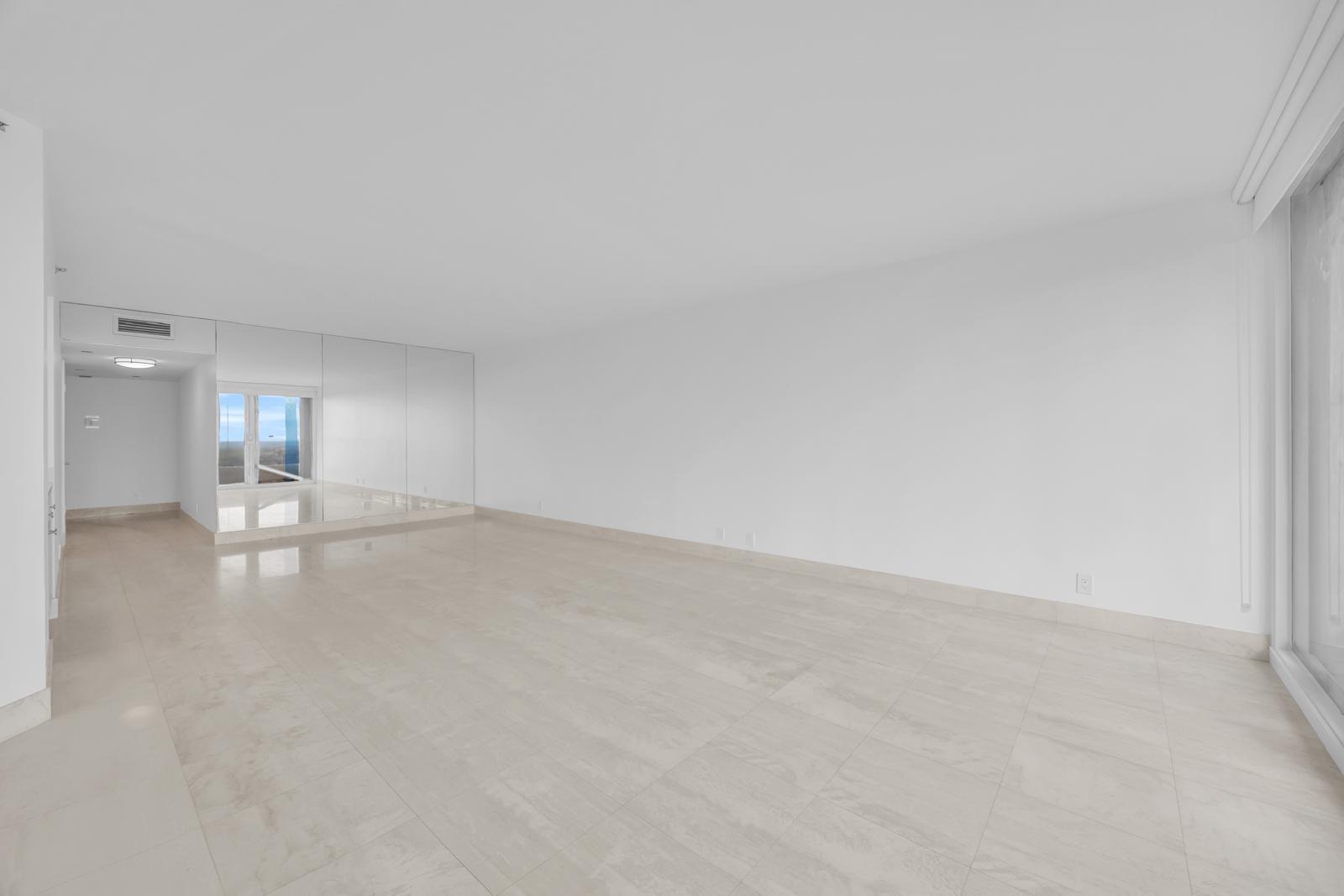 PLAZA OF THE PALM BEACHES - Residential Lease