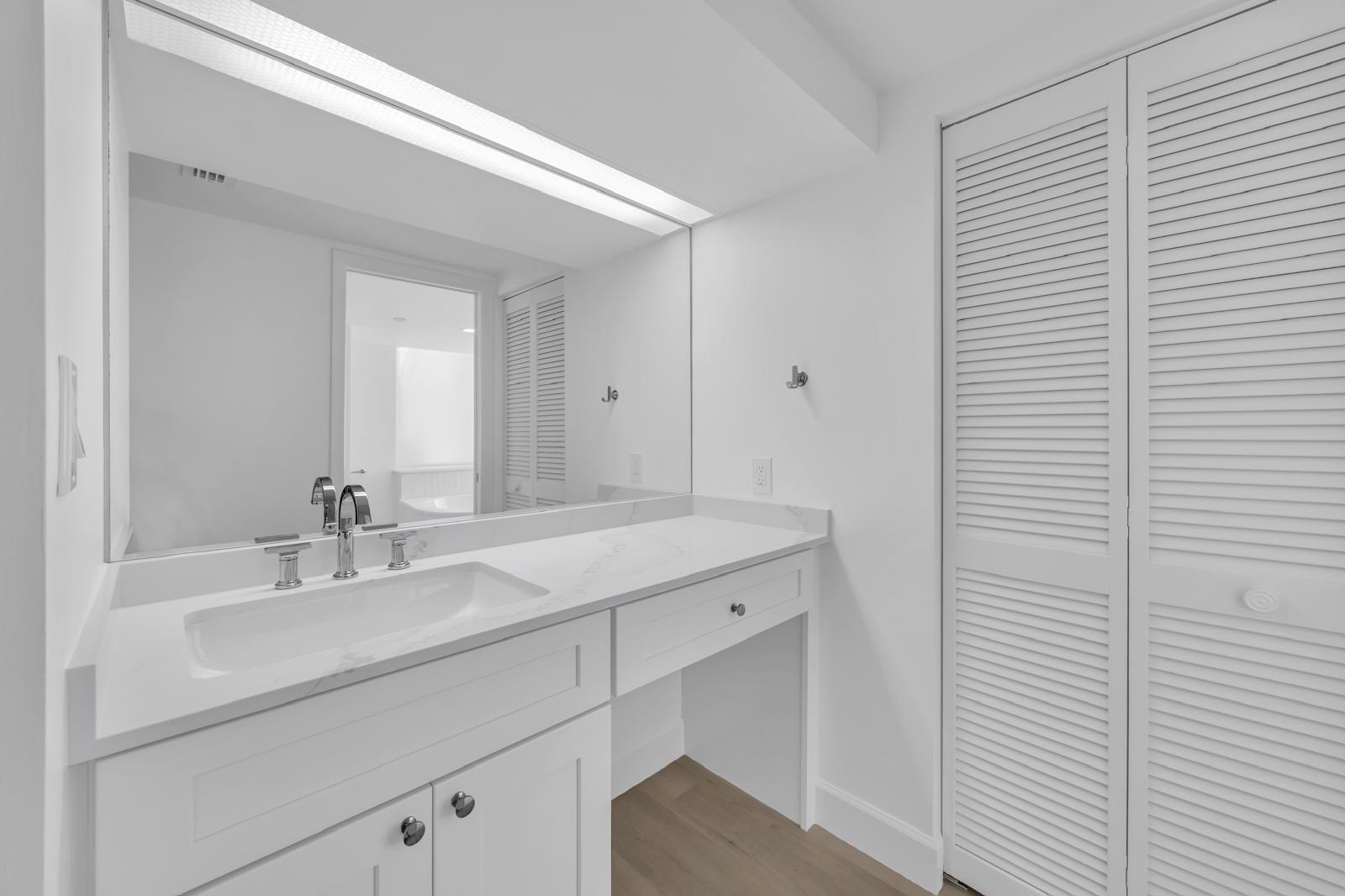 PLAZA OF THE PALM BEACHES - Residential Lease