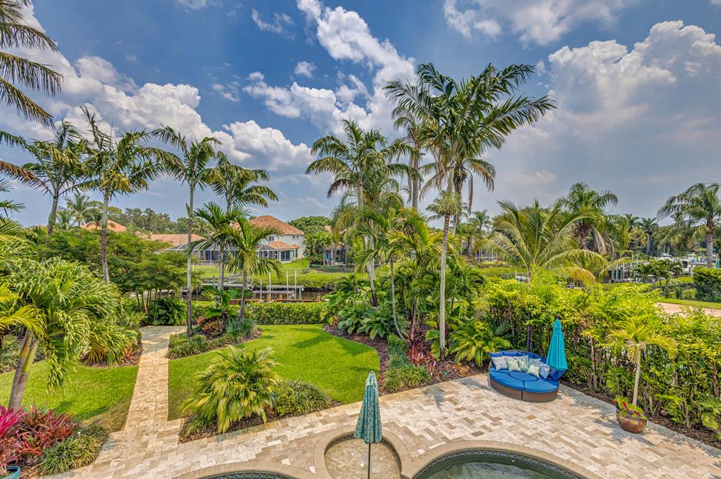 LOXAHATCHEE POINTE - Residential