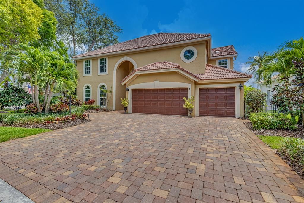 Photo of 19954 Loxahatchee Pointe Drive, Jupiter, FL 33458 (MLS # R10877284)