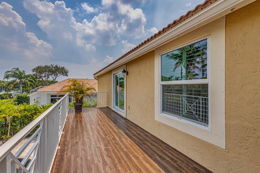 LOXAHATCHEE POINTE - Residential