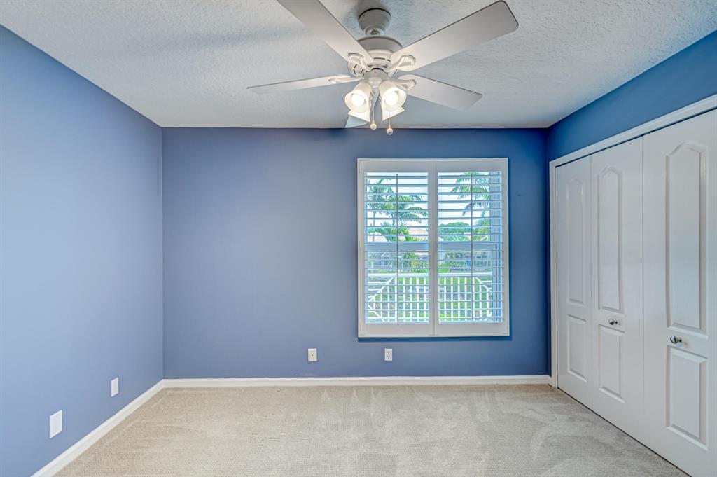 LOXAHATCHEE POINTE - Residential