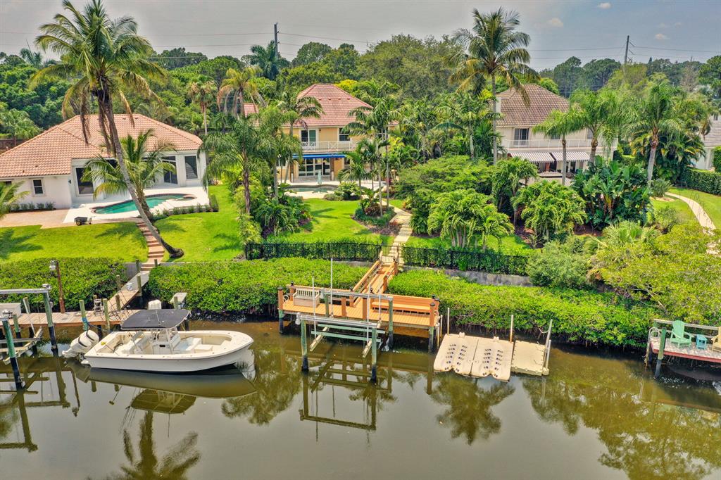 LOXAHATCHEE POINTE - Residential