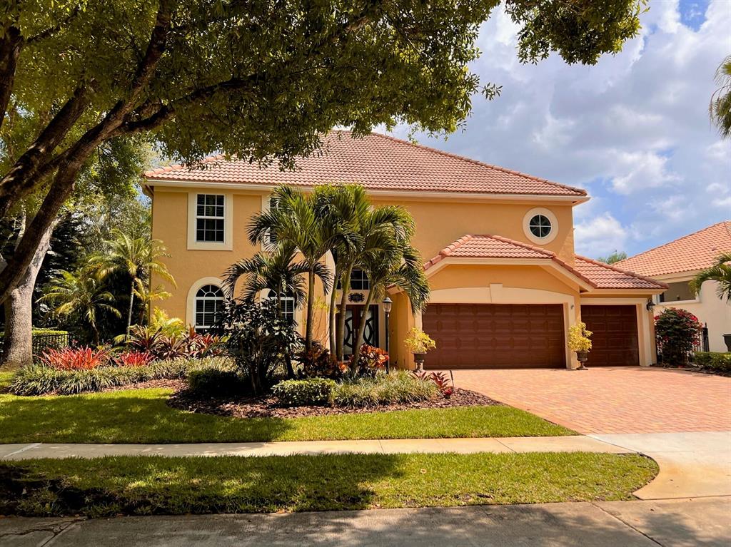 LOXAHATCHEE POINTE - Residential