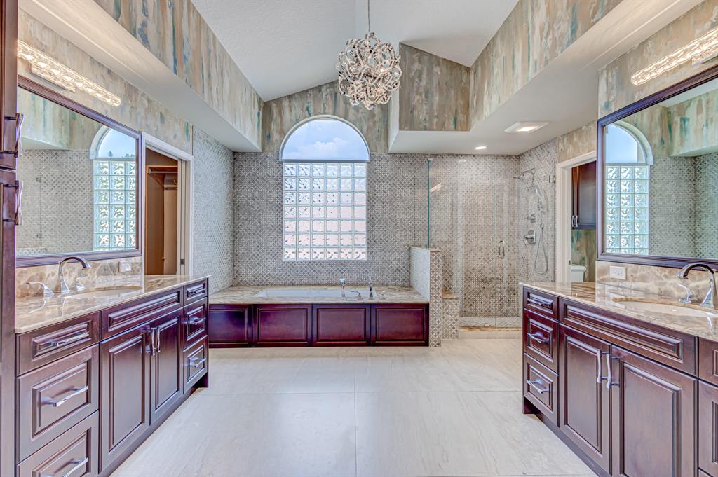 LOXAHATCHEE POINTE - Residential