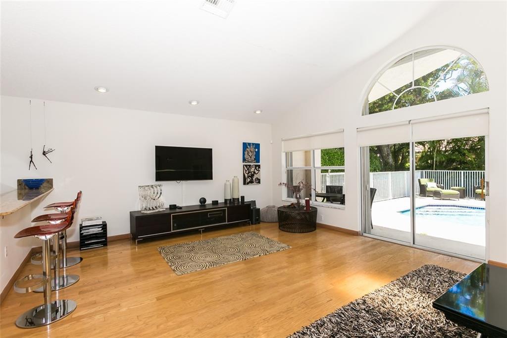 Palm-Aire Oaks Course Est - Residential