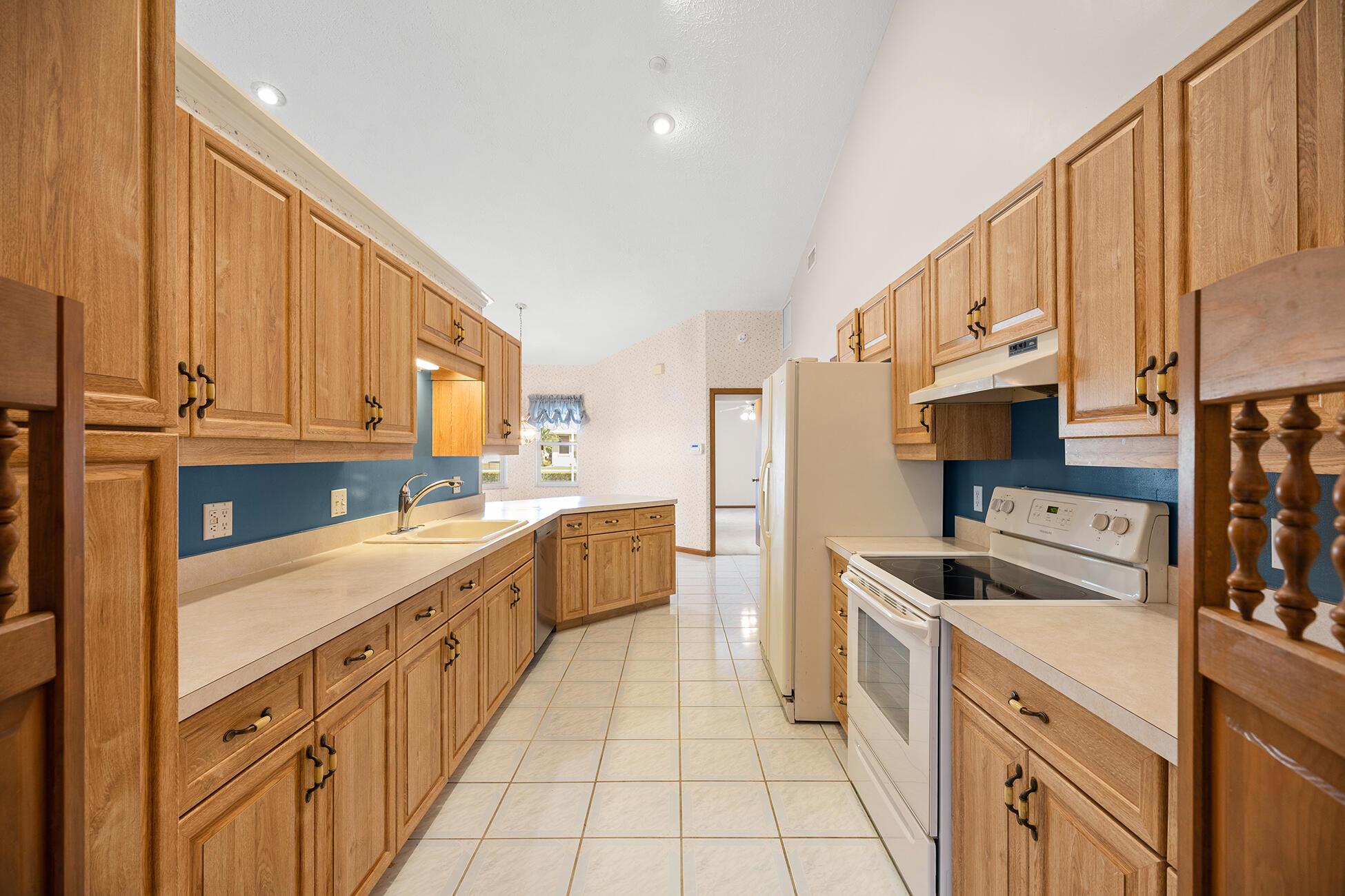 PORT ST LUCIE SECTION 37 - Residential