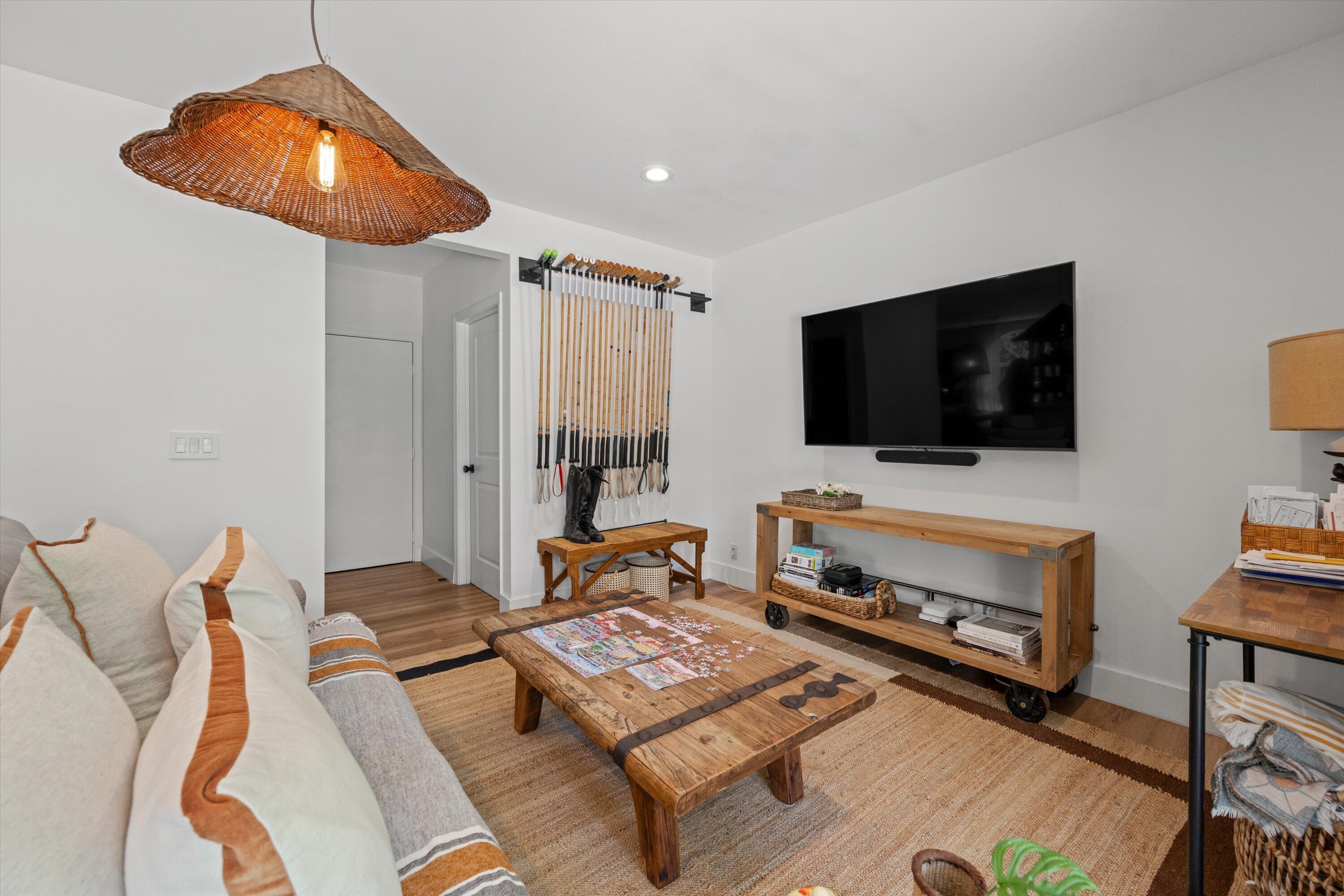 ISLES AT WELLINGTON 1 - Residential Lease
