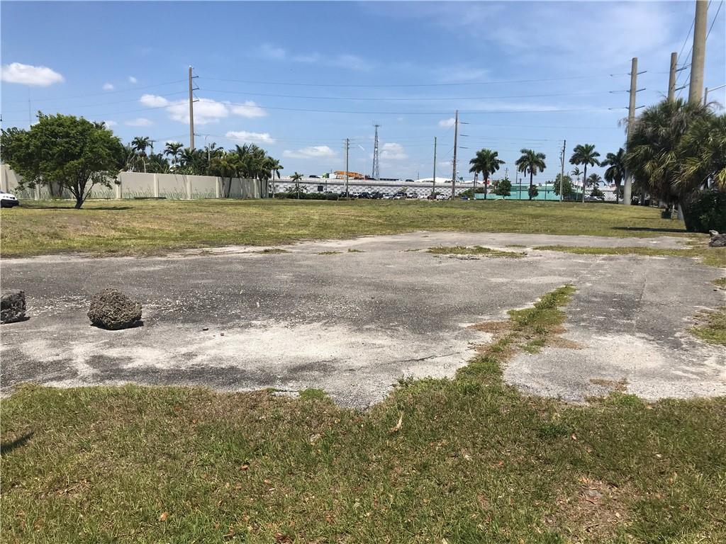 Googe 1 136-15 B - Land