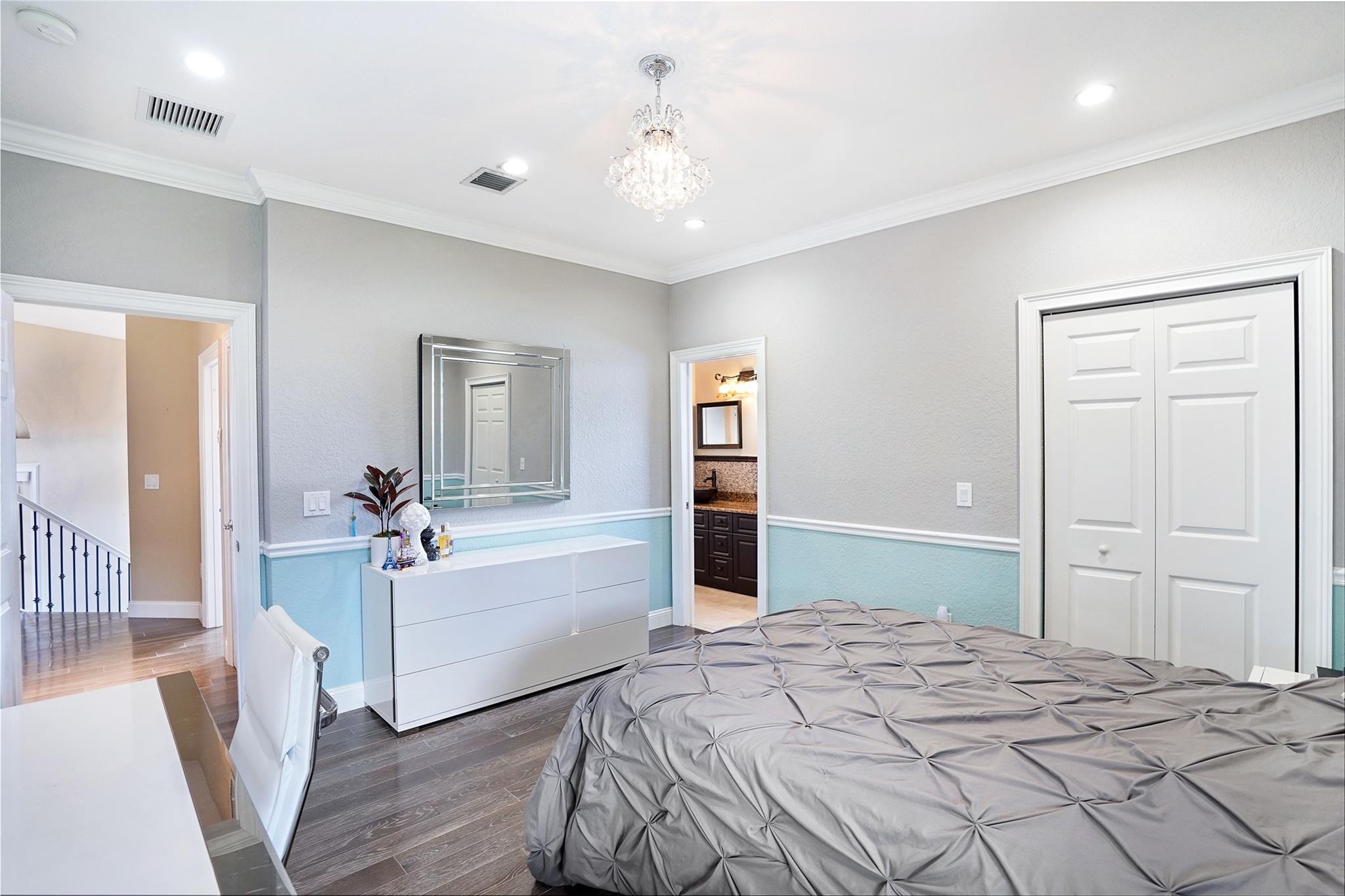 Sunset Lakes Two 166-24 B - Residential