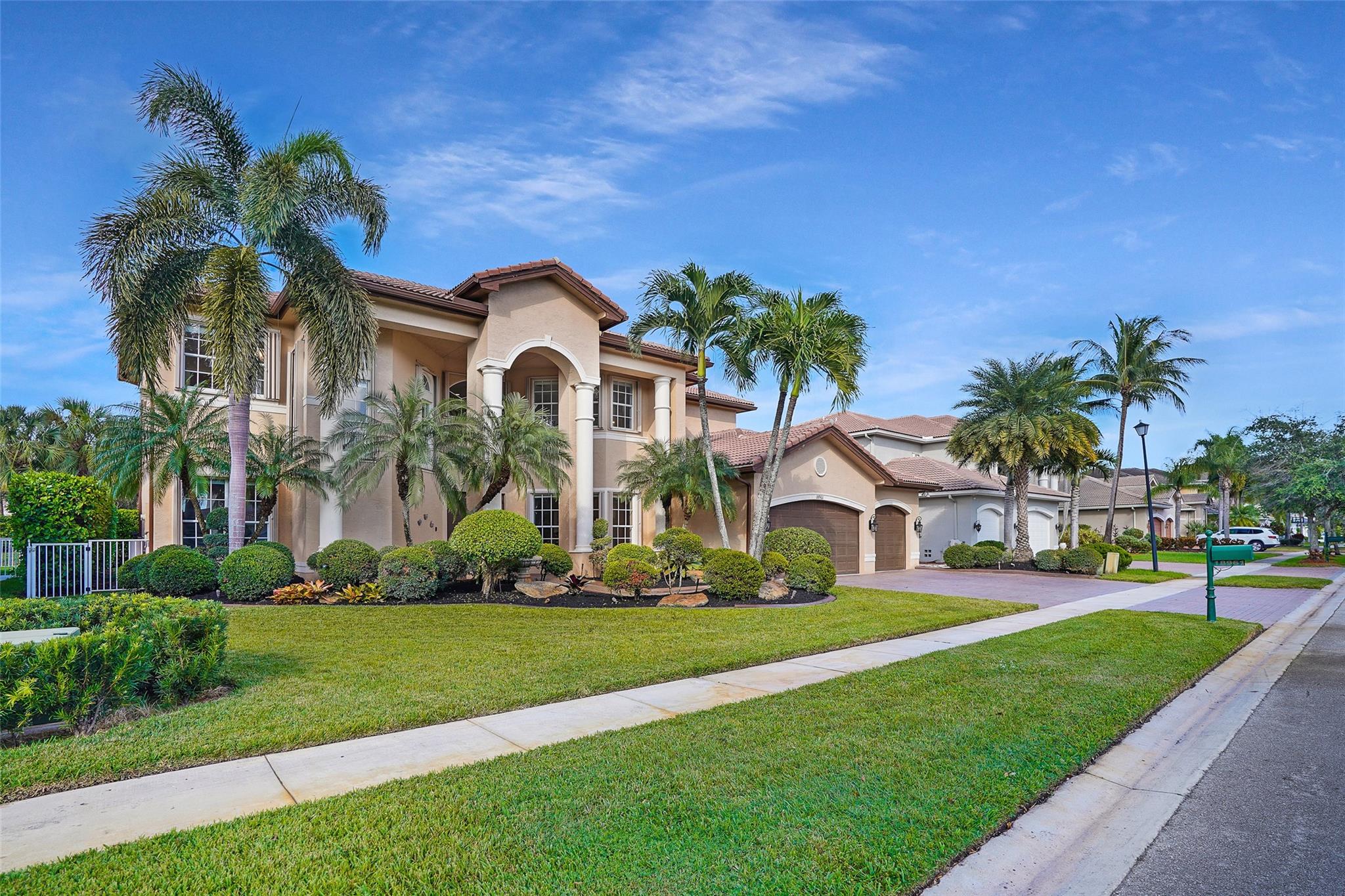 Sunset Lakes Two 166-24 B - Residential