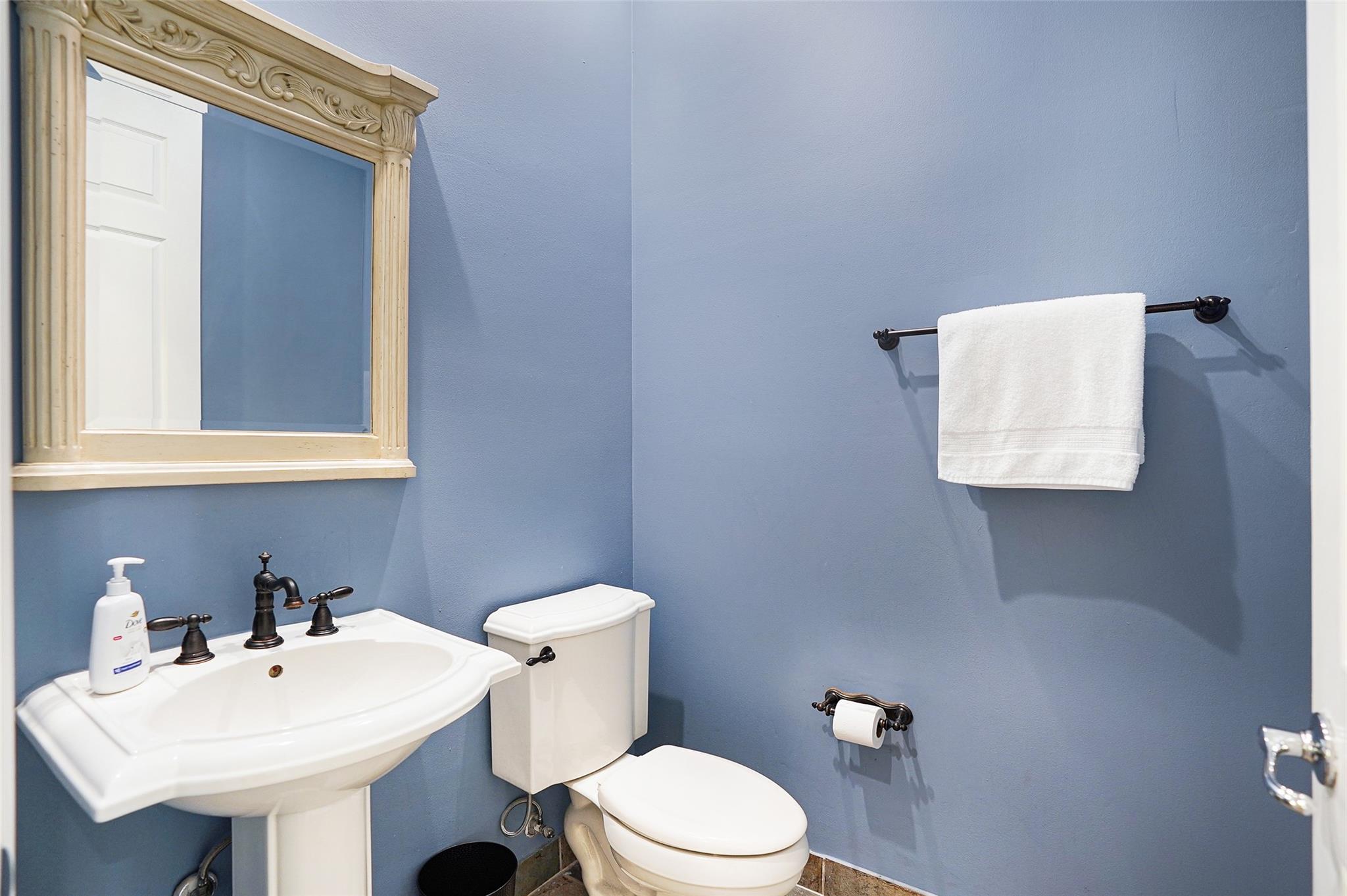 Sunset Lakes Two 166-24 B - Residential