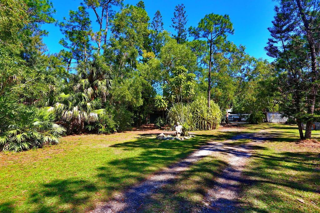 Photo of 15622 116th Terrace N, Jupiter, FL 33478 (MLS # R10962980)