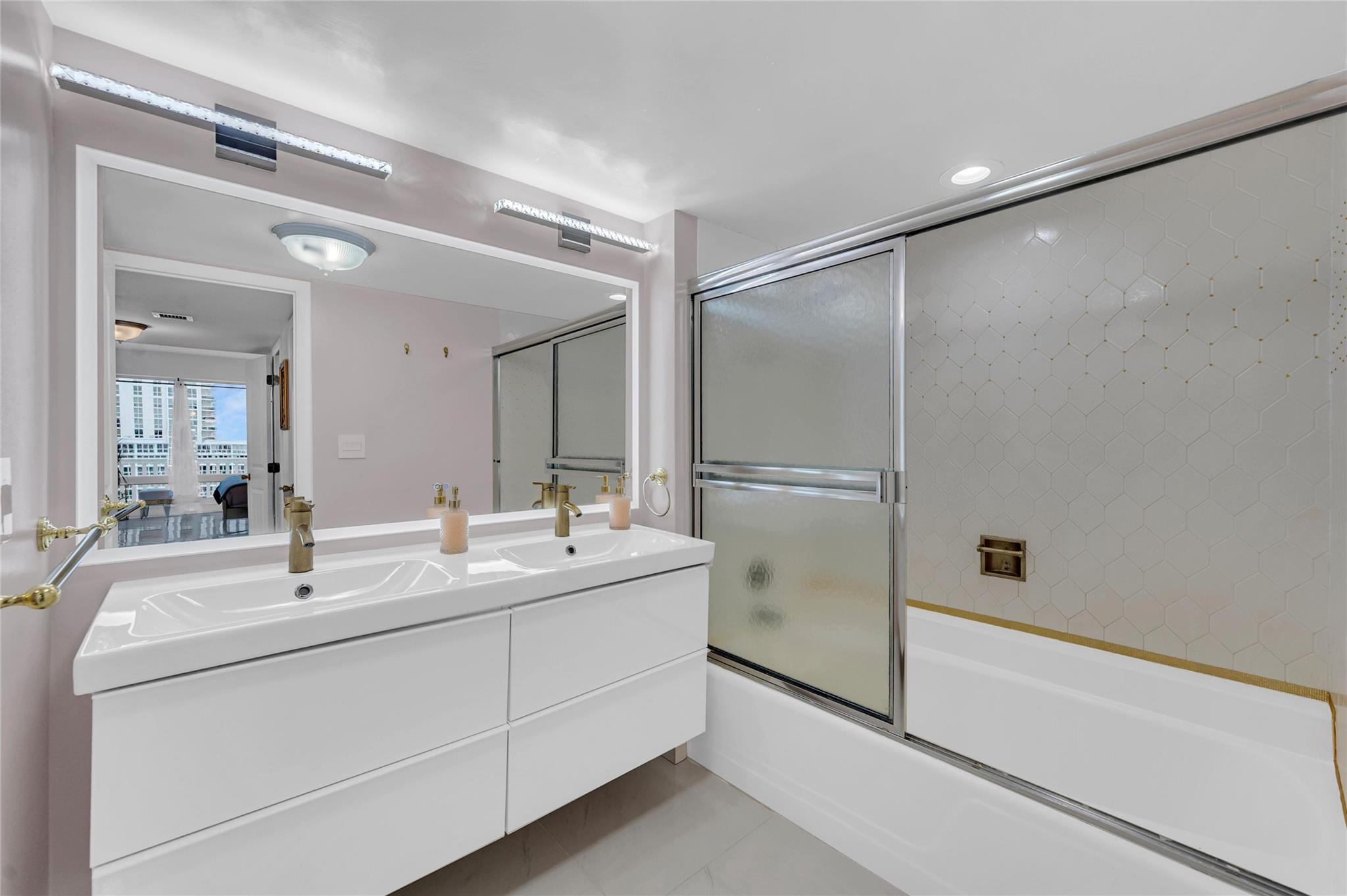 Ocean Club Condo - Residential Lease