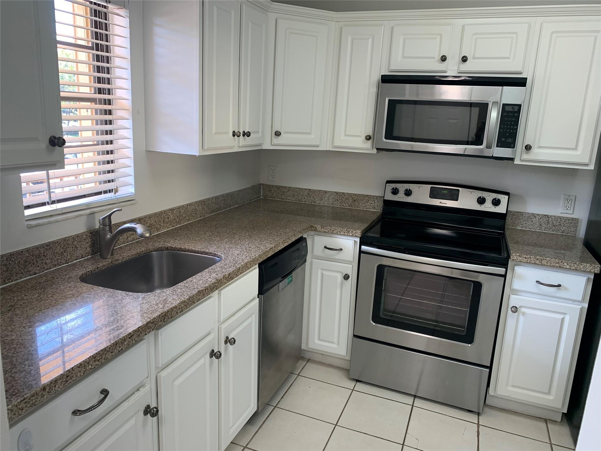 ISLE OF SANDALFOOT CONDO - Residential