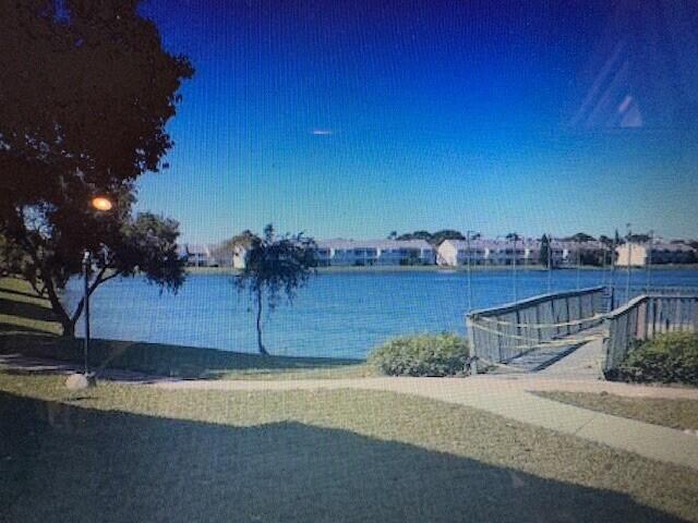 SUMMER LAKE - Residential Lease