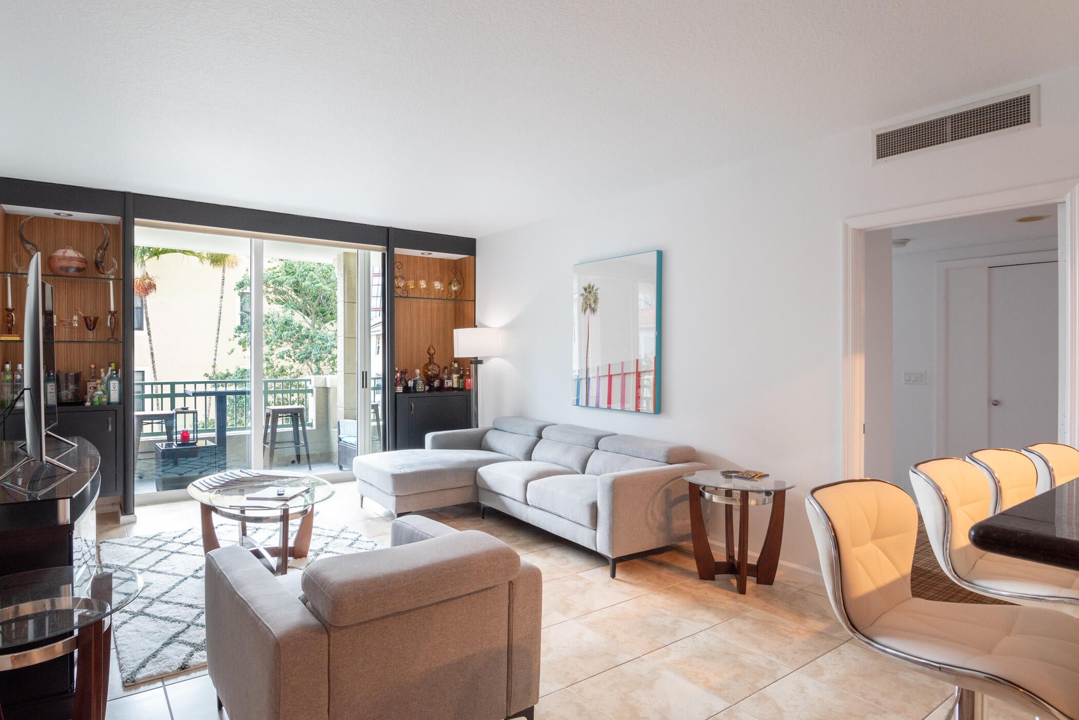 403 S Sapodilla Avenue 207
